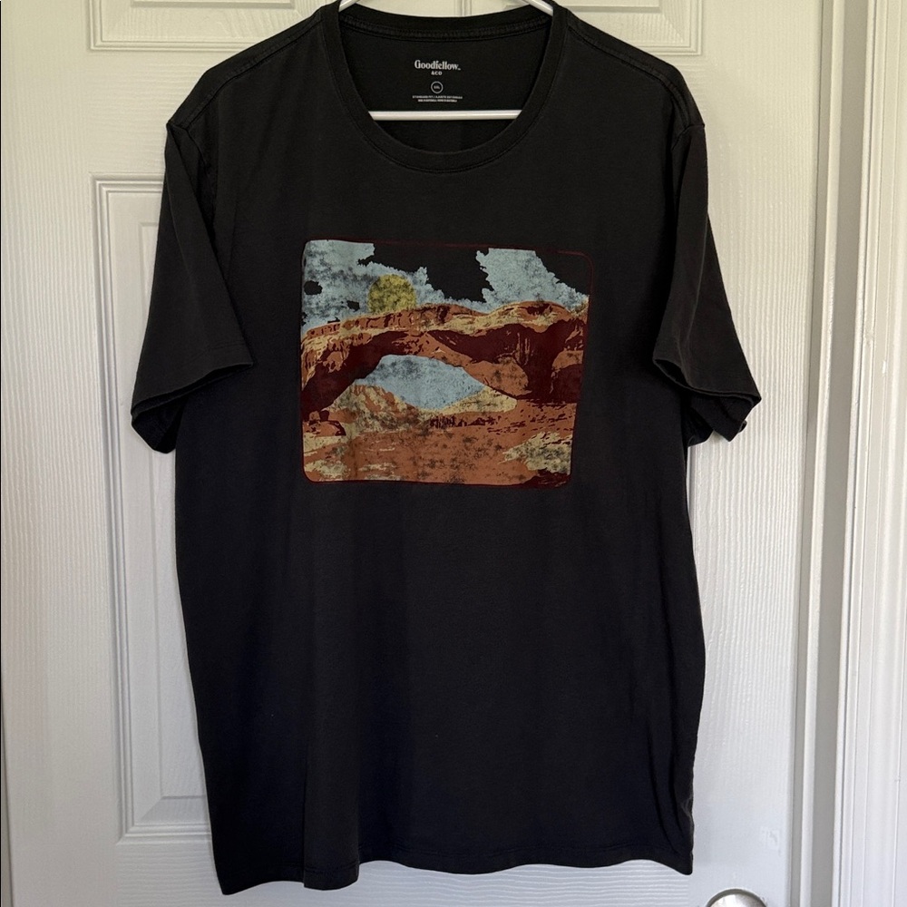 Goodfellow mens gray short-sleeve teeshirt
